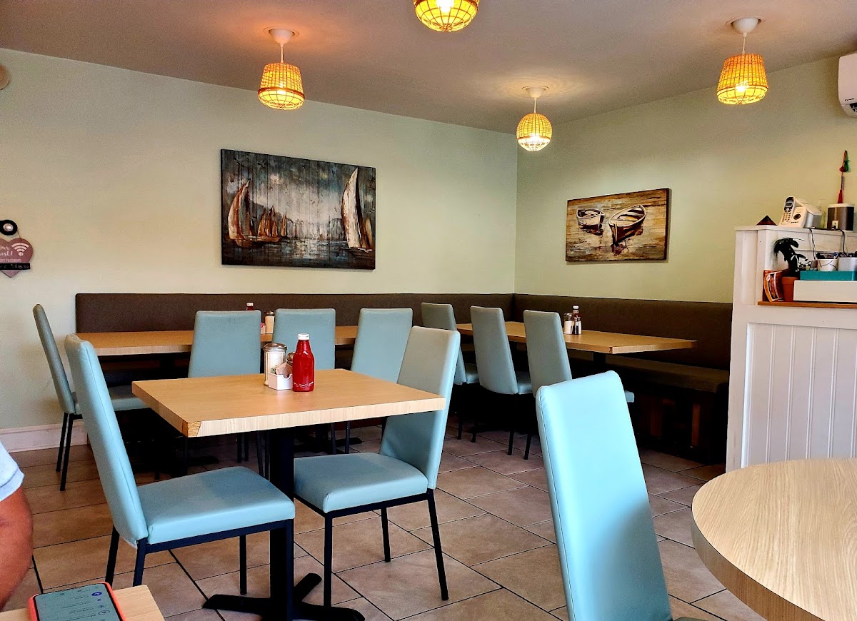 Smile Cafe Breakfast & Lunch
